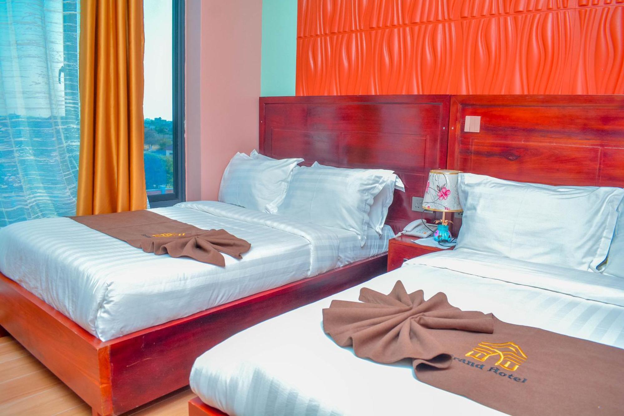 Brand Hotel Додома Экстерьер фото