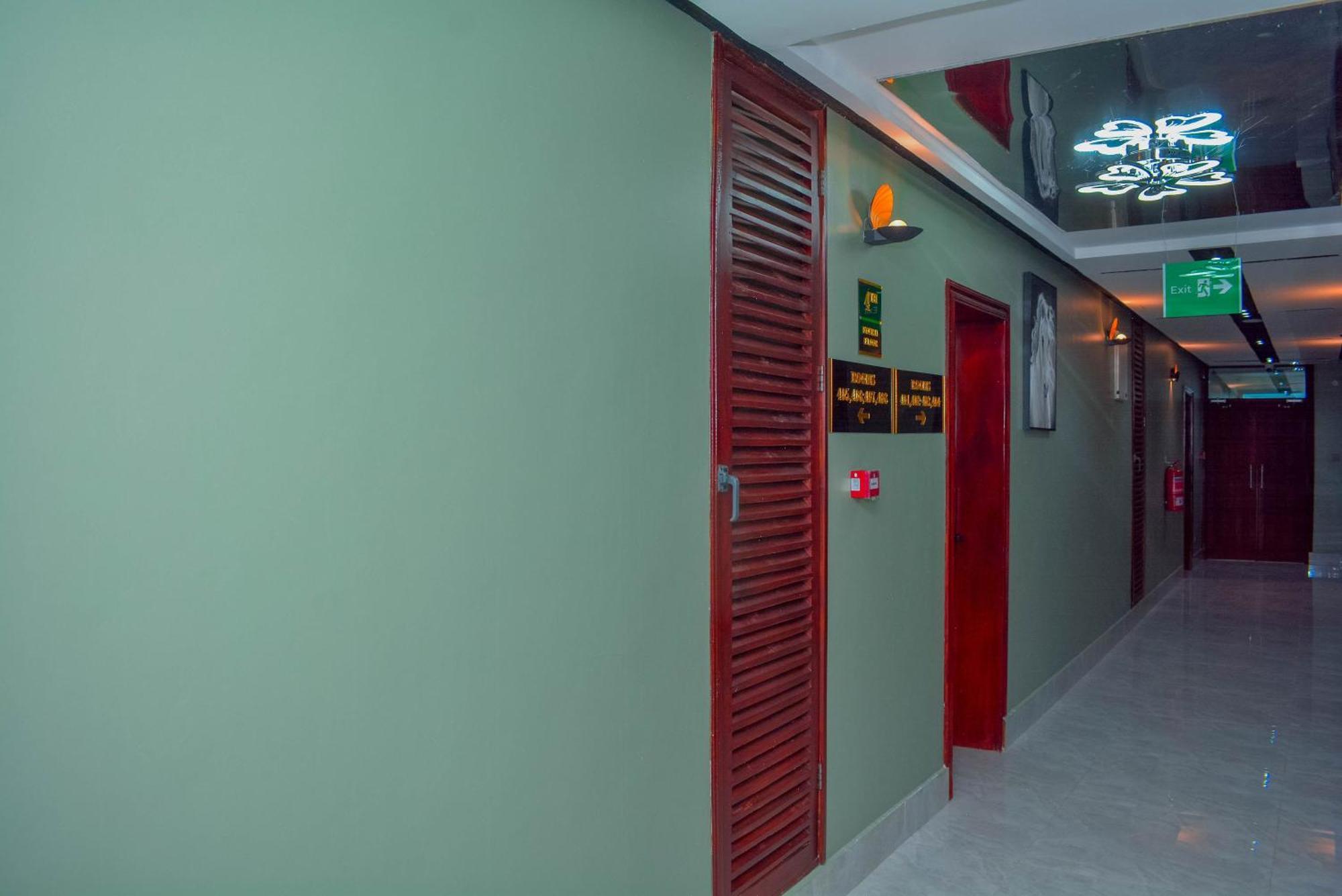 Brand Hotel Додома Экстерьер фото